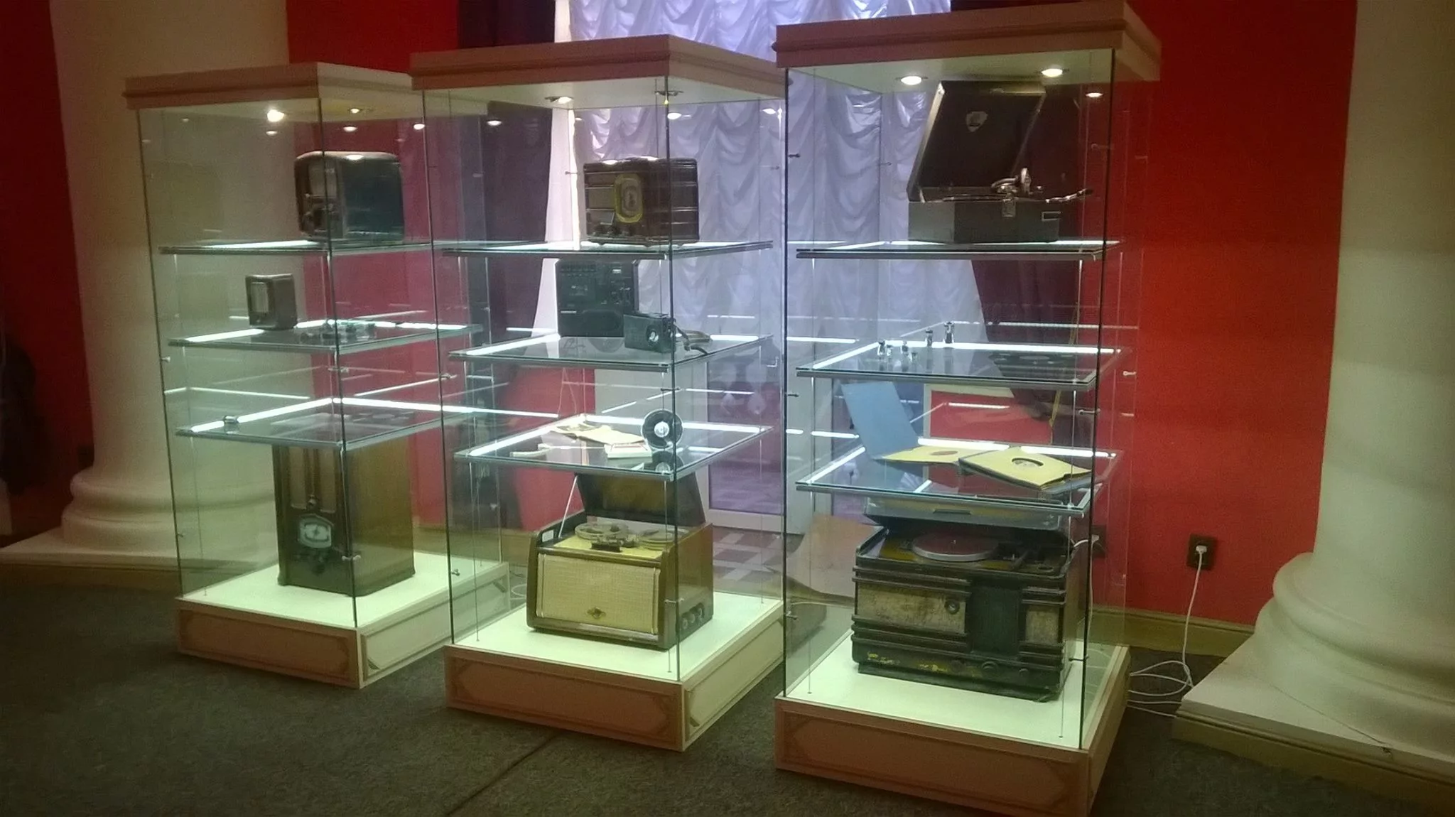 В Запорожском музее разворовывают сокровища