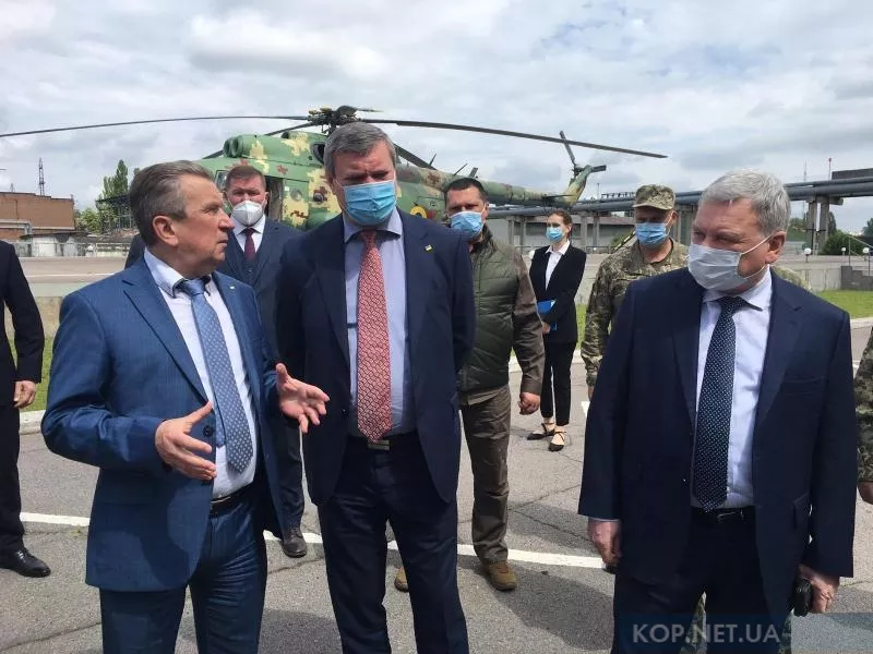 На КрАЗ прибули віце-прем’єр-міністр та міністр оборони