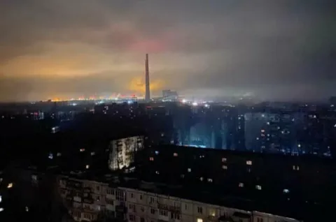 Запорожская ТЭС Рината Ахметова вновь полностью отключена от сети из-за аварии
