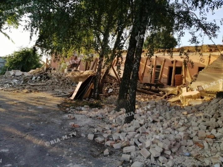 В Запорожской области сносят здания тубдиспансера