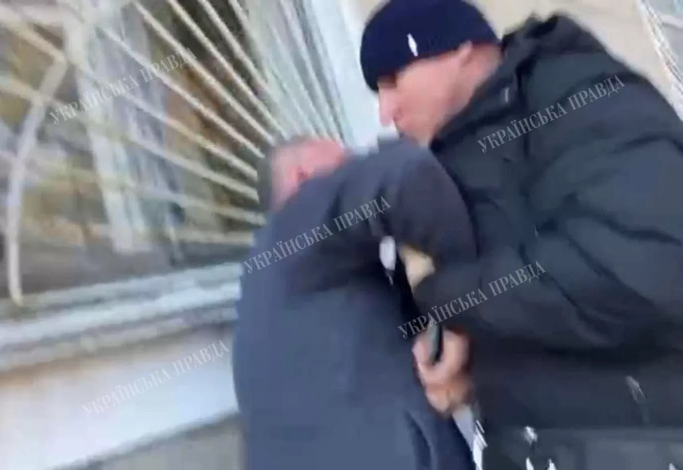 "Иди ты нах#й со своей правдой": у Дніпрі напали на знімальну групу журналіста Михайла Ткача