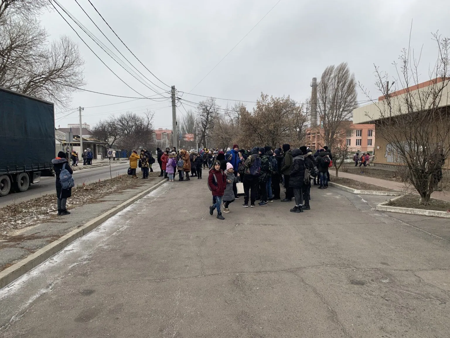 В Бердянске снова заминировали школы