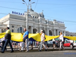Одесса упорно игнорит заукраинские марши