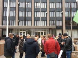 В Кривом Роге предприниматели присоединились ко всеукраинской акции за отмену кассовых аппаратов