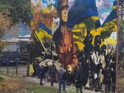 В Запорожье на центральном проспекте был испорчен рисунок с изображением генерала УНР