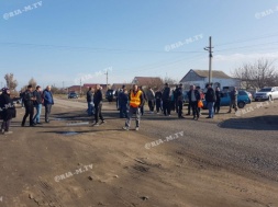У Запорізькій області селяни перекрили трасу, протестуючи проти вантажівок