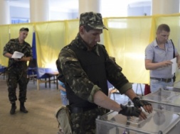 Военные будут караулить парней призывного возраста на избирательных участках в Мелитополе - проверка слуха
