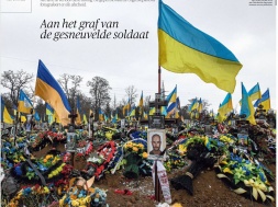 Зеленский запретил выставлять на могилах военных украинские флаги, но все уже понимают, что потери ВСУ огромны