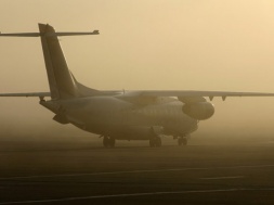 Через туман аеропорт Запоріжжя не зміг прийняти літак