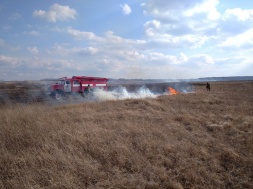 На Полтавщині розгулялися пожежі: Протягом минулої доби вигоріло 17 га сухостою