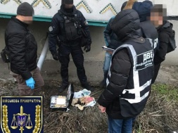 На Дніпропетровщині двох нацгвардійців затримали на продажі наркотиків