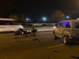 У Кривому Розі зіткнулися військовий автомобіль і мотоцикл — водій двоколісного постраждав