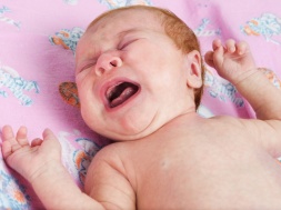 В Запорожье в перинатальном центре новорожденная малышка получила ожоги