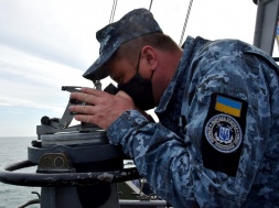 В акватории Азова пройдут учебные стрельбы - Бердянские пограничники просят не выходить в море