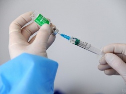 Після щеплення вакциною від коронавірусу в області помер чоловік