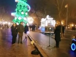 В Одессе прохожий вызвал полицию на уличного исполнителя песен Цоя