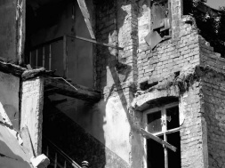 В Днепре в общежитии на улице Котляревского упала стена