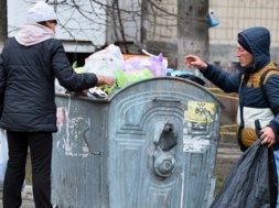 Харьковчане возмущаются издевательскими размерами МРОТ и пенсий