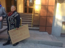 Под прокуратурой Запорожской области митинговали жители Натальевки