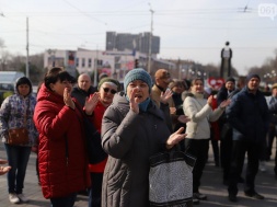 В центре Запорожья рыночники вышли на протест