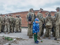 На Дніпропетровщині військові містечка чотири доби сидять без води