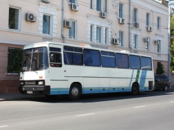 В Одессе военкомы начали тормозить рейсовые автобусы и раздавать мужчинам повестки на утилизацию