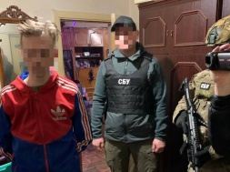 На Киевщине СБУ арестовало отца и сына за то, что они хоронили погибших российских солдат