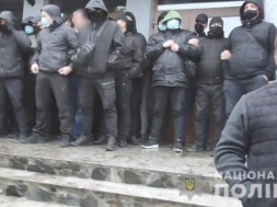 На Гребінківщині поліцейські припинили спробу рейдерського захоплення сільгосппідприємства