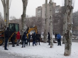 В Запорожье жители Бородинского вышли против строительства ЖК