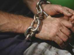 В Сумской области мужчину вызволили из рабства