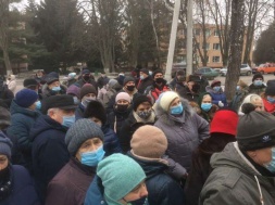 На Полтавщині "Слуги народу" організували мітинг проти президента
