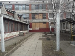 В Запорожье заметили школу, напоминающую гетто
