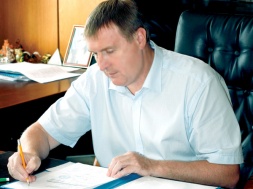 Директор «ПХЗ» Леонид Шиман объявил о давлении на него, как директора стратегического предприятия