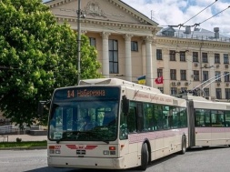 В Запорожье ужесточили правила перевозки пассажиров в общественном транспорте