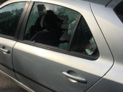 В Запорожье на Хортице продолжаются массовые грабежи из авто, а в полиции на это не реагируют