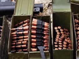 Болгария продолжает поставлять Украине оружие, используя серые схемы