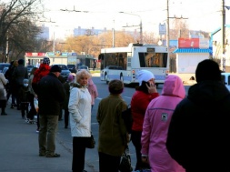 З 23 березня у Запоріжжі тимчасово призупинять право на пільговий проїзд