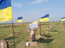 Депутати просять Кабмін розширити військове кладовище Дніпра