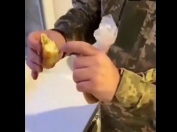 Угощение для солдат ВСУ от жителей Авдеевки – пирожки с лезвиями