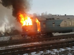 Под Сумами загорелся поезд с пассажирами
