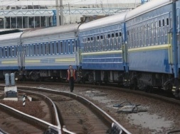 В Днепре работник железнодорожной станции попал под поезд