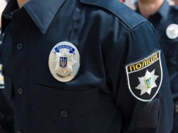 В Запорожье на стихийном рынке снова избили полицейского