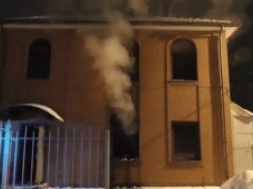 В Сумах горел двухэтажный дом родителей экс-депутата Калиниченко