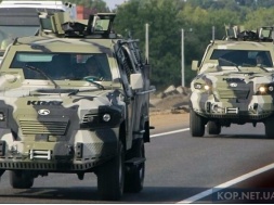 КрАЗ терміново продав військовим за 15 мільйонів два бронеавтомобілі