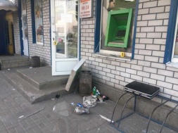 В Подгородном ночью взорвали банкомат Приватбанка