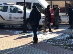 Мужчину с гранатой задержали на детской площадке в Днепре