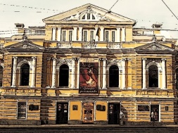 В Харькове закрывают все театры, а их коллективы выбрасывают на улицу