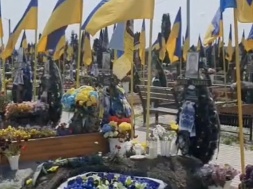 В Ивано-Франковске из-за резкого увеличения площади городского кладбища скоро появятся автобусы для доставки людей на могилы родственников