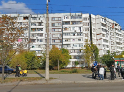 Запорожцы протестуют против наливайки под окнами: в Хортицком районе появился очередной МАФ