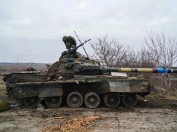 Командование 35-й бригады ВСУ грозит заваривать в танках бойцов, чтоб они не вздумали отступать